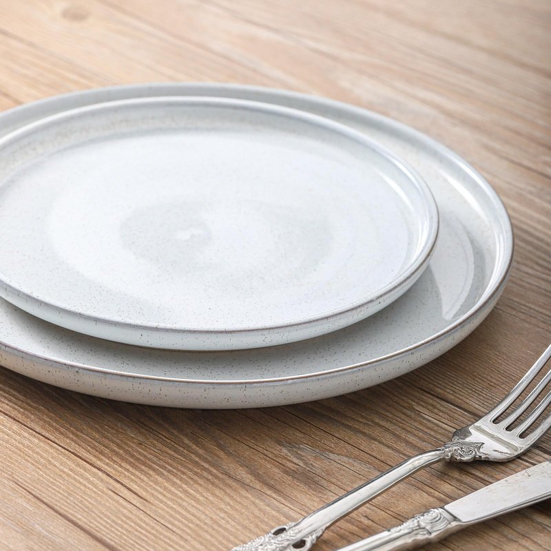 Tikooere Ceramic Dinner Plates Set of 4,Stoneware 8 Inch,Microwave,Dishwasher and Oven Safe,Porcelain Dessert Plates for Pasta,Salad and Steak,Dishes Set for Kitchen,Scratch Resistant,White