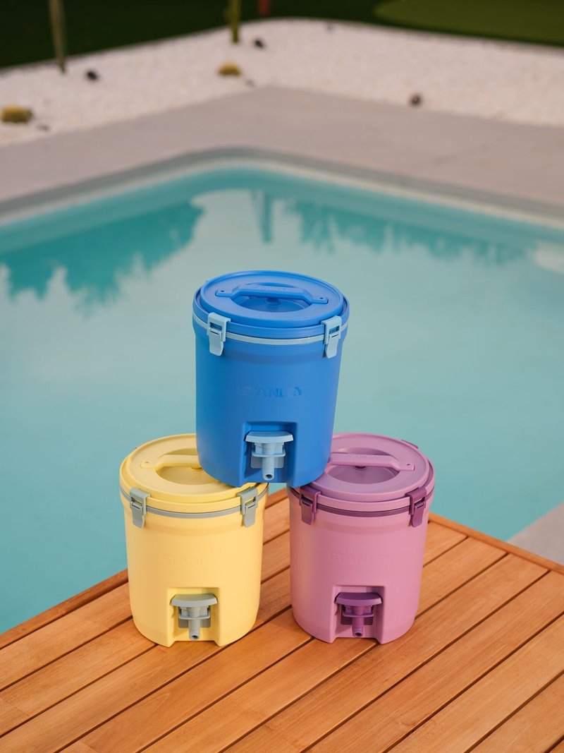 Stanley Adventure Fast Flow Water Jug 2 Gallon | Leakproof Ice Water Dispenser | Insulated Beverage Cooler | Easy Pour Spigot and Latched Foam Lid | BPA-Free | Lilac