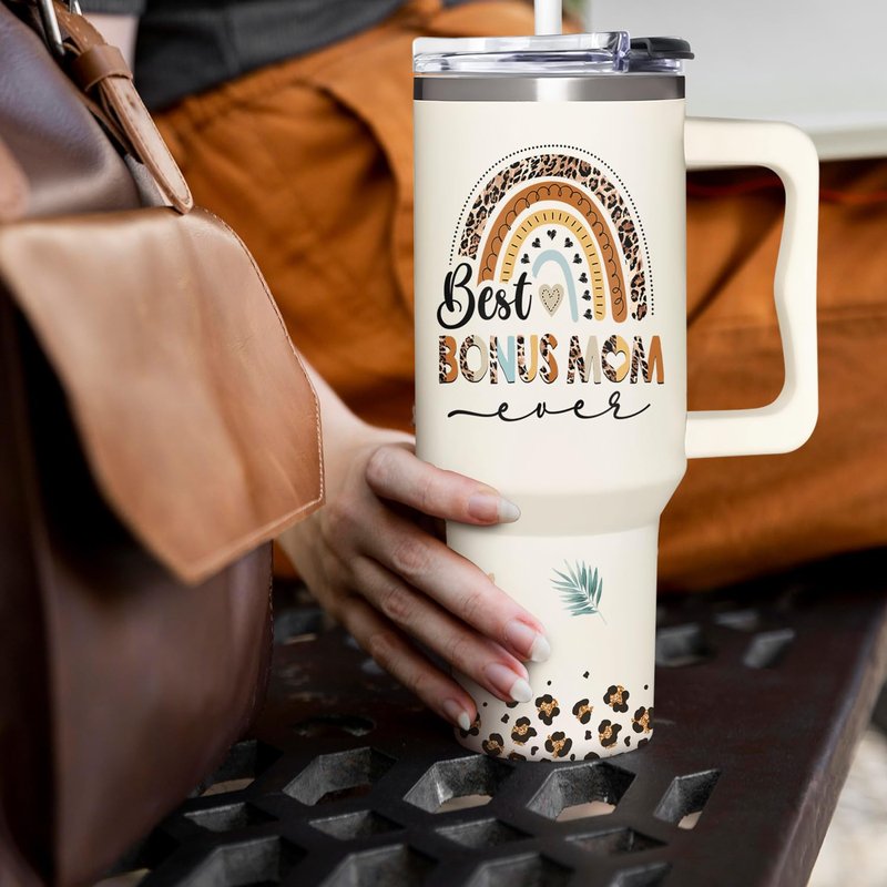 AT2Z GLOBAL Bonus Mom Gifts - Stepmom Gift - Gifts For Step Mother - Bonus Mom Mothers Day, Christmas, Birthday Gift Ideas - Bonus Mother Cup Tumbler 40 Oz with Handle