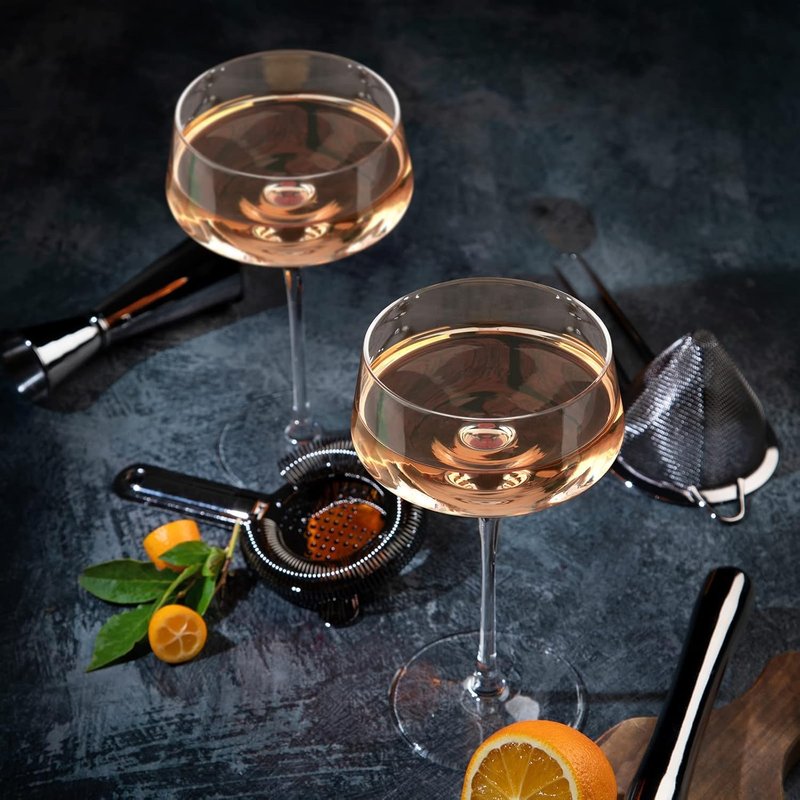 Hlukana Hand Blown Martini Glasses Set of 4, 8 oz Coupe Glass, Premium Crystal Cocktail Glassess, Champagne Glass, Handblown Drinkware Set, Perfect for Bar, Cocktails, Martinis, Margaritas, Parties