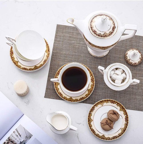 Porlien Exquisite Bone China 17-piece Tea Set for 6, Porcelain Tea Set with Teapot, Red Pattern Trimmed with Gold