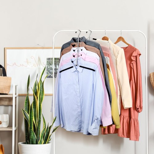 DOIOWN Space Saving Coat Hangers - Non-Slip Foam Padded Black Metal for Sweaters & T-Shirts | 2 Pack
