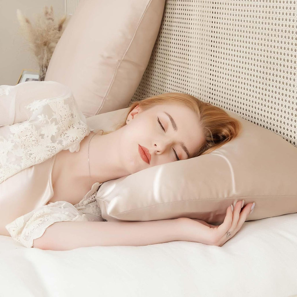 Skiennix 100% Pure Mulberry Silk Pillowcase - Cooling & Smooth Dual-Sided | Standard 20” x 26” (Champagne)