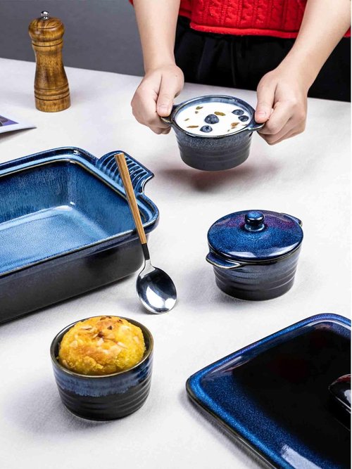 Henten Home Ceramic Ramekins - 8 Oz Porcelain Mini Cocotte Set of 4 with Lid & Handle | Deep Blue