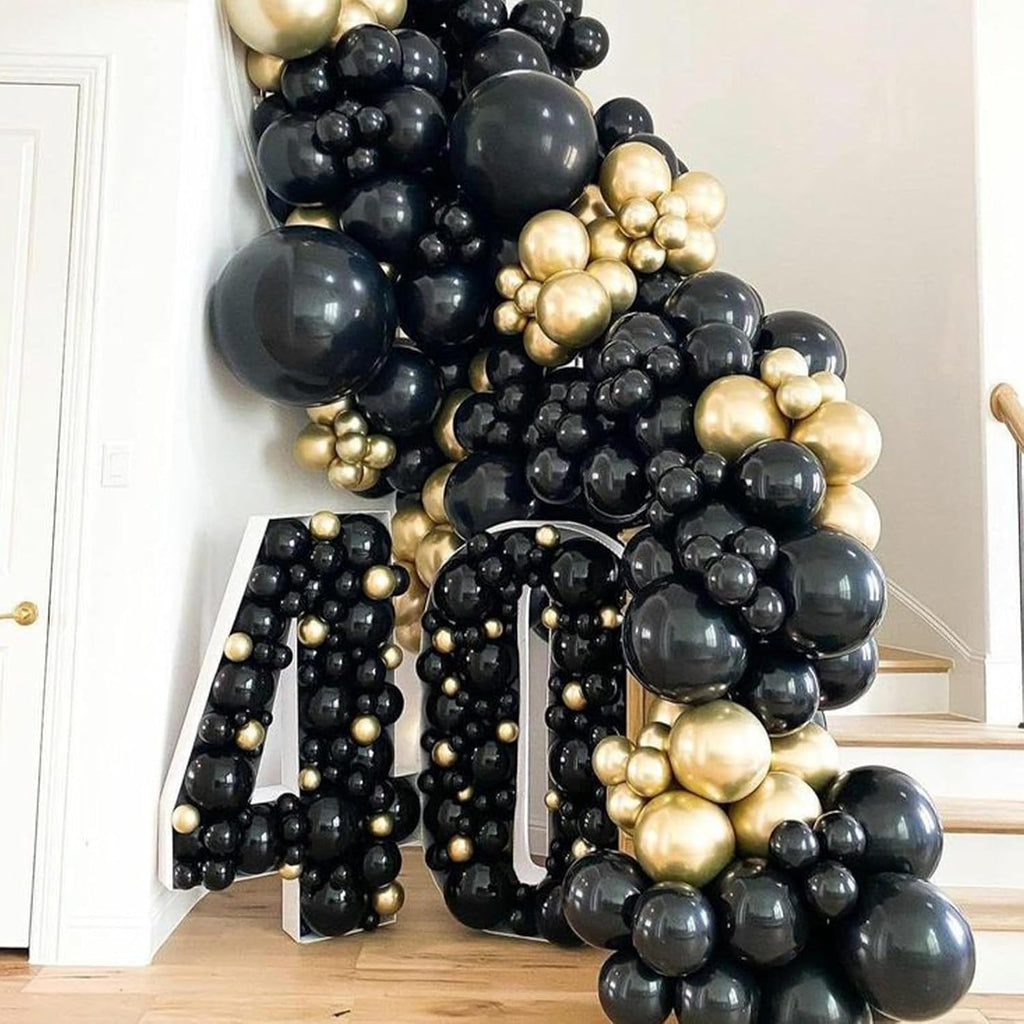 PartyWoo Black and Gold Balloon Arch Kit - 140pcs in 5-18 Inch Sizes for Birthday & Graduation Celebrations