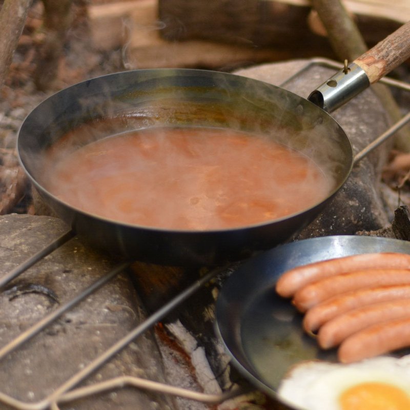 Bush Craft 10-03-orig-0006 Bonfire Frying Pan Deep
