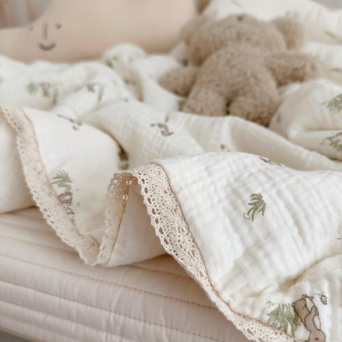 BuLuTu Cartoon Bunny Gauze Toddler Quilt Kids Blankets for Girls Boys, Soft Breathable Cotton Muslin Kids Comforter Quilted Blanket with Cute Rabbit Pattern, 47"x59", No Pillow