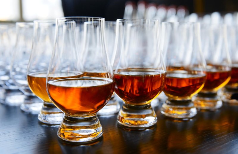 GLENCAIRN Whiskey Glass + Pipette in Gift Carton