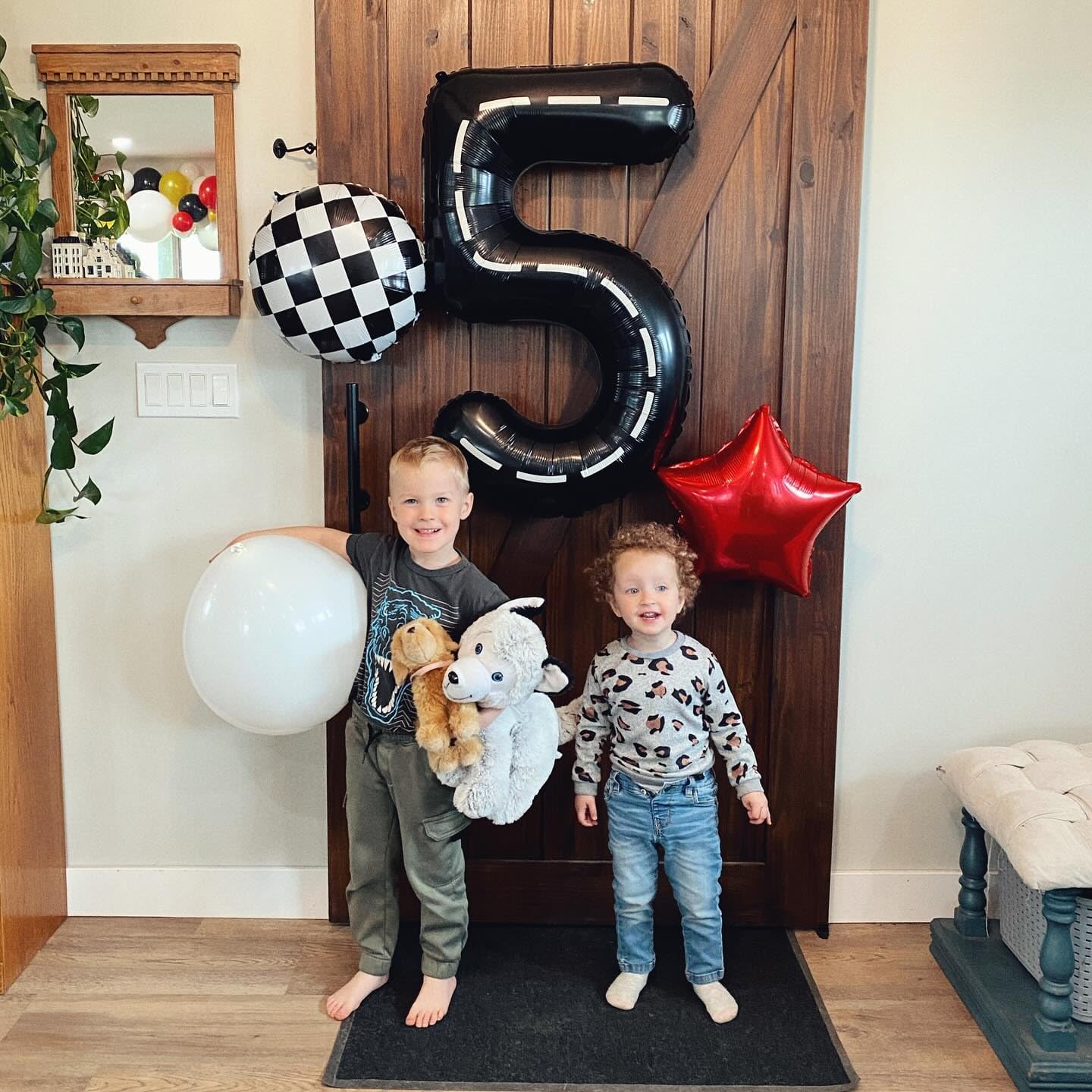 Race Car 5 Balloon | 40-Inch Black Number 5 Birthday Balloon Decorations for Parties