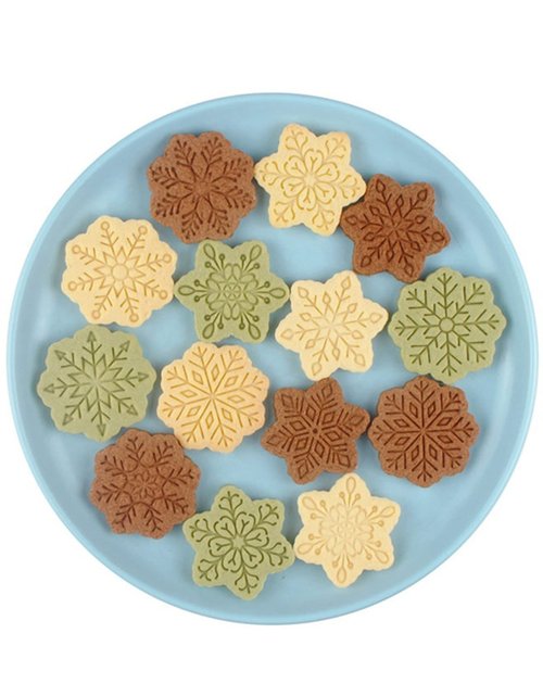 9 Patterns of 3D Snowflake Cookie Stamps Set, Food Grade Plastic 6 Branches Shaped Snowflakes Stamping Cookie Cutters Fondant Stamper Set for Baking (Pink)