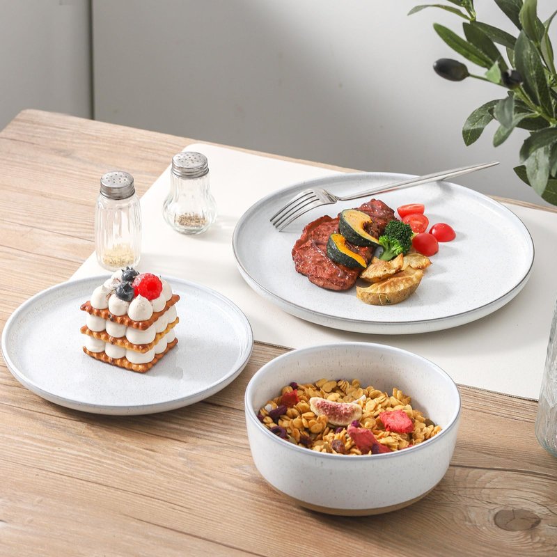 Tikooere Ceramic Dinner Plates Set of 4,Stoneware 8 Inch,Microwave,Dishwasher and Oven Safe,Porcelain Dessert Plates for Pasta,Salad and Steak,Dishes Set for Kitchen,Scratch Resistant,White