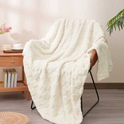 David's Home Large Dog Blankets Washable Pet Bed Cover, Soft Fluffy Fuzzy Cat Puppy Blanket with Premium 300GSM Fleece for Pet Kitten Doggy, Cream, 50x60IN