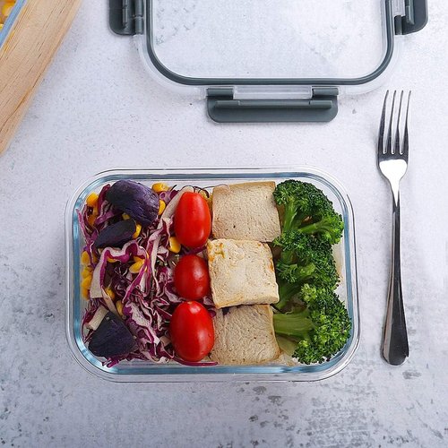 MCIRCO Glass Meal Prep Containers - 5-Pack 36 Oz Airtight Lunch Containers with Snap Locking Lids | Microwave, Oven, Freezer Safe