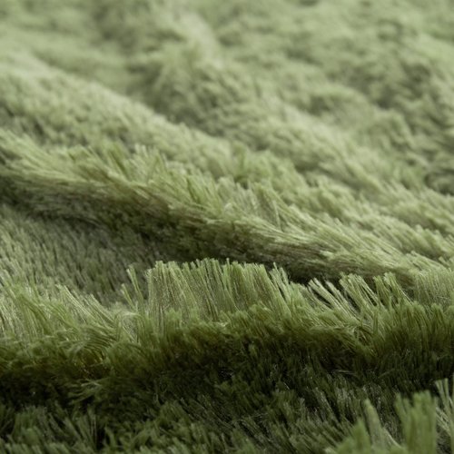 YUSOKI Faux Fur King Blanket(Olive Green,90" x 104"),Whithout Pillows,Winter Lightweight Plush Fuzzy Soft Cozy Microfiber Comfy Bed Blanket for Women Kids Girls Couch Sofa Washable