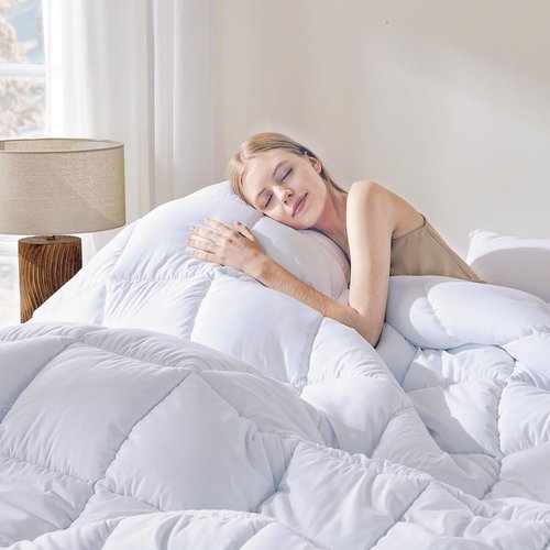DOWNCOOL Queen Size Comforter - Lightweight All-Season Duvet Insert | White Down Alternative Quilt (88x92 Inches)