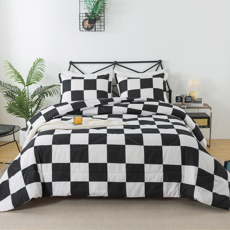 Caressma Comforter Set Black White Plaid King Size (104x90 Inch), 3 Pieces Checkered Grid Comforter Bedding Set, Buffalo Plaid Fluffy Home Decor for All Seasons