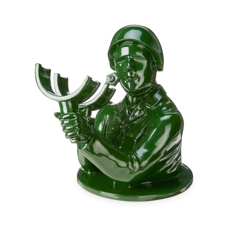 Foster & Rye Army Man Bottle Holder, Polyresin Large Drinking Wine Bottle Holder Man, Army Decorative Tabletop Wine Rack, Holds 1 Bottle, Green