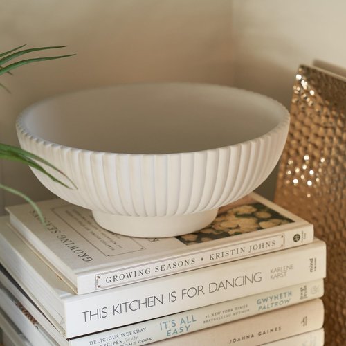 Decorative Concrete Fruit Bowl For Kitchen Counter Or Table Decor – Premium Quality Large Key Bowl Elevates Your Modern/Farmhouse Home Decoration, Showcasing Fruit or Seasonal Centerpieces in Style