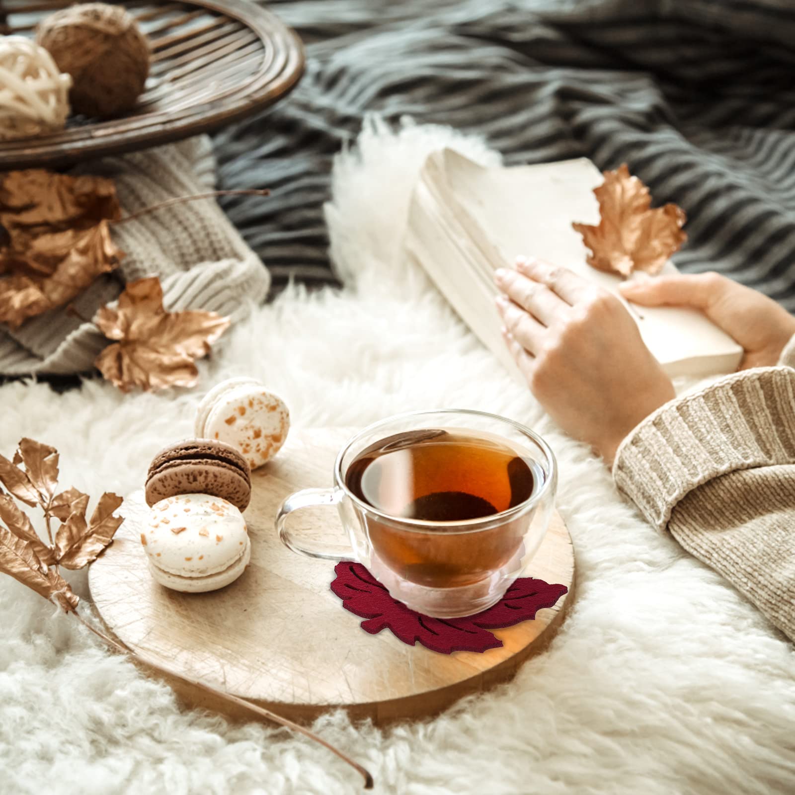 Whaline 16Pcs Fall Maple Leaf Coasters Thanksgiving Felt Maple Leaf Shaped Tableware Mat Orange Green Brown Non-Slip Heat Insulation Drink Tea Coffee Cup Mat for Autumn Harvest Party Home Dinner Decor