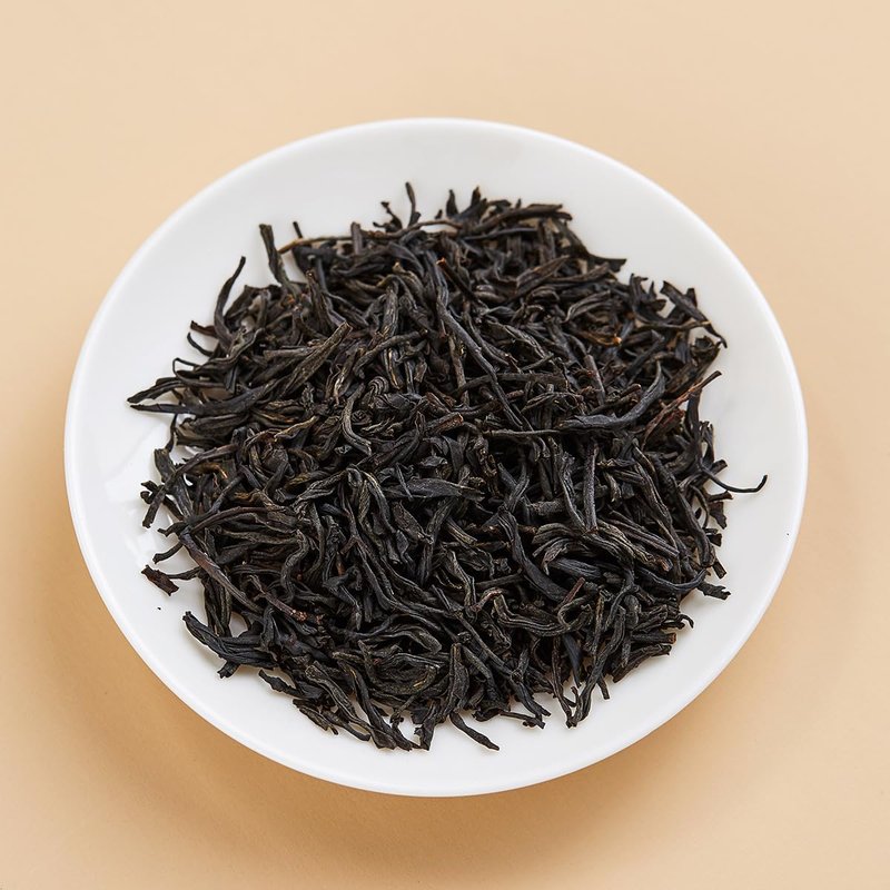 BAMATEA Premium Unsmoked Lapsang Souchong Tea Loose Leaf - Traditional Zhengshan Xiaozhong Black Tea for Gifting, 2.12oz Airtight Canister
