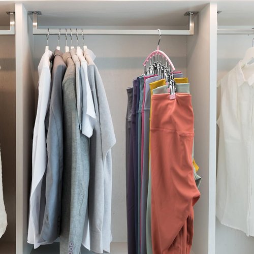 Metal Yoga Pants Hangers - Space-Saving Closet Organizer with 10 Clips for 10 Leggings | Pink