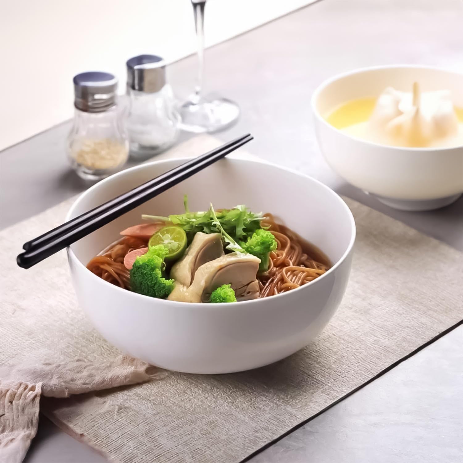 Zscera 40 oz Soup Bowls, Pho Bowls, Salad Bowls, Cereal Bowls, Durable Porcelain Off White Bowls Set of 4, 7 Inch