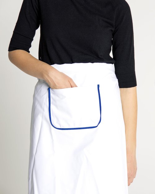 innovex ONE TOUCH APRON PRO WITH POCKET - Strapless Apron – No Shoulder Strain, White and blue kitchen Apron without ties - Waterproof Apron - Japan Brand