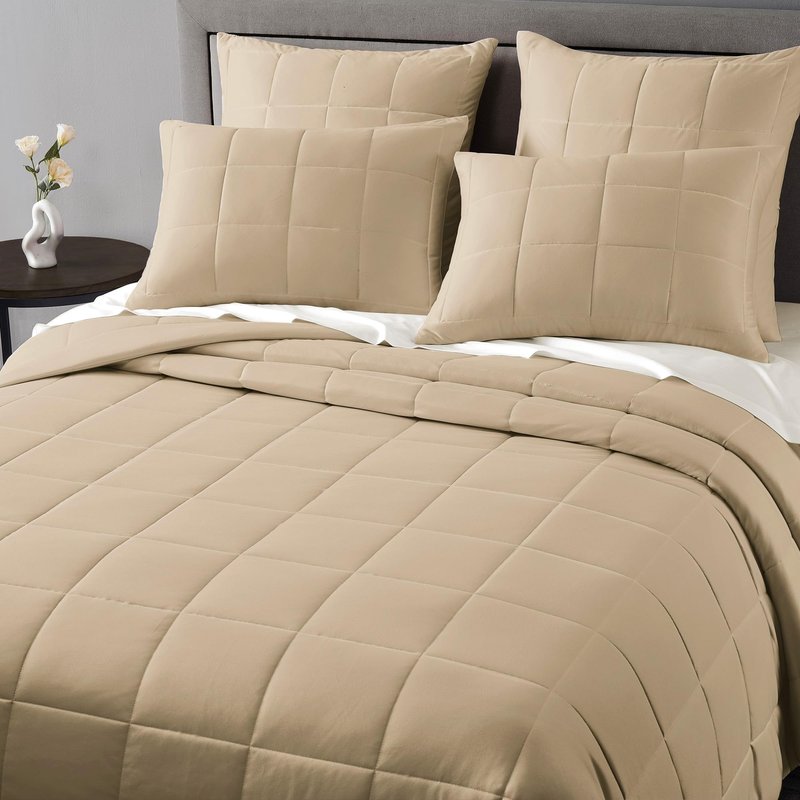Wonderful Khaki Quilt Set King Size, 3 Piece Breathable Lightweight Jersey Knit Bedspread for All Seasons, Cooling Ultra-Soft Modern Coverlet Bedding Set for Hot Sleepers, 104"x94"
