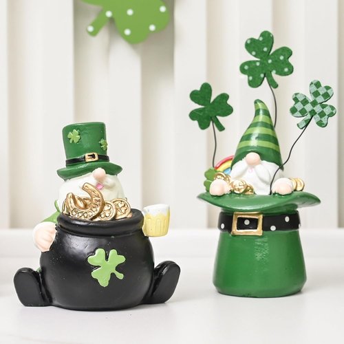 AOMOONOA St. Patrick’s Day Gnomes - 2Pcs Resin Leprechaun Figurines with Coins & Clover for Holiday Decor