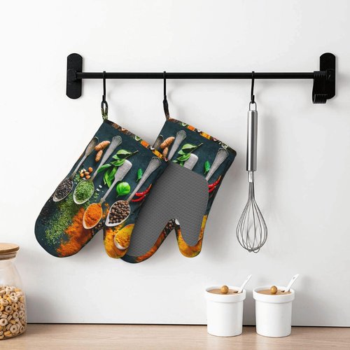 Different Kinds of Spices Placed in Spoon Oven Mitts and Pot Holders Sets of 4, Chili Pepper Silicone Oven Mitts Heat Resistant, Non-Slip BBQ Gloves for Kitchen Cooking Baking Grilling Microwave