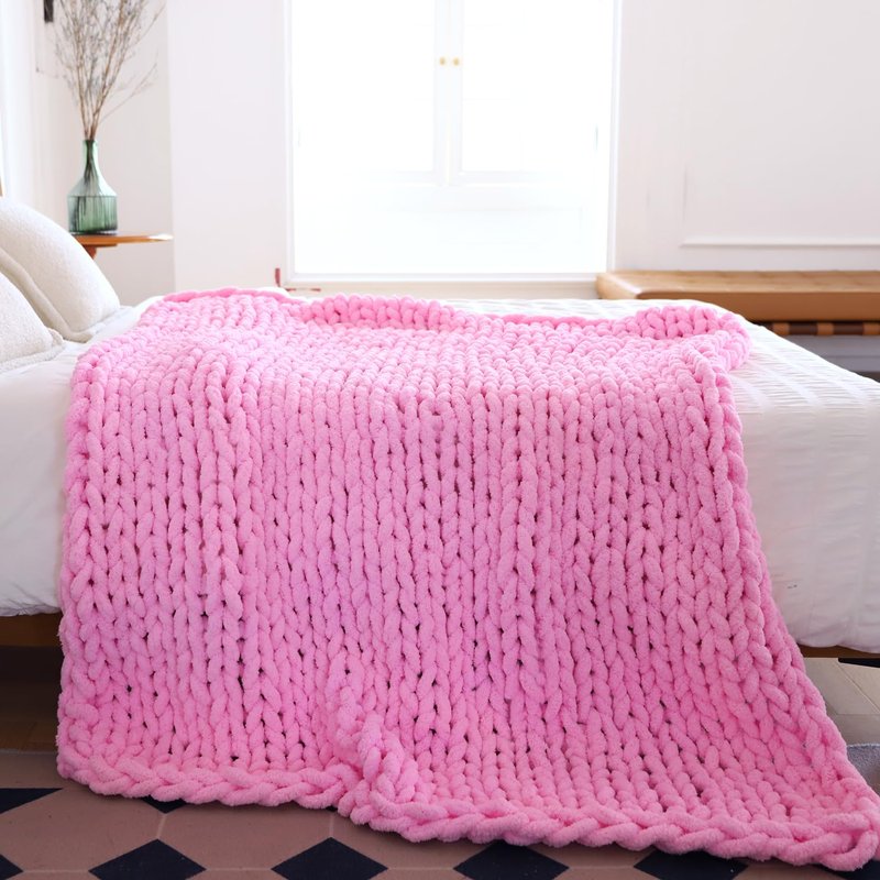 Pink Chunky Knit Throw Blanket, Soft Pink Throw Blanket Hand Knit Throw Blankets for Couch Knitted Throw Yarn Thick Boho Chunky Throws for Bed Sofa Cable Knit Blankets for Women 50x60''
