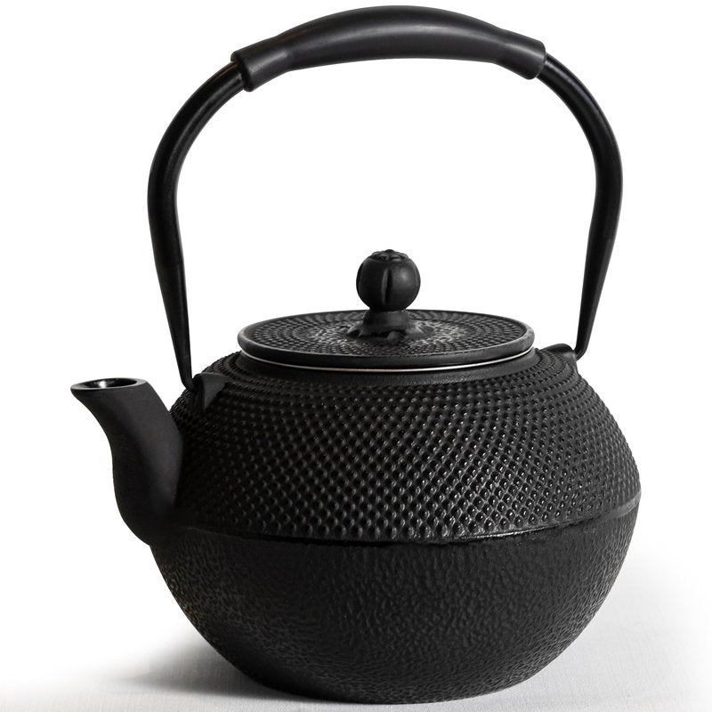 GUANGHEIRON Cast iron Teapot, Tea Kettle for Stovetop Safe with Stainless Steel Infuser, Japanese Hand-made Tea Pot Coated with Enameled Interior for 42oz, 1200ml Black