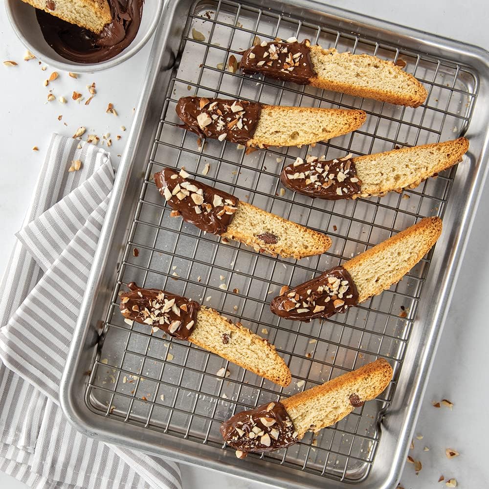 Nordic Ware Naturals® Quarter Sheet - Oven-Safe Nonstick Grid for Perfect Baking Results