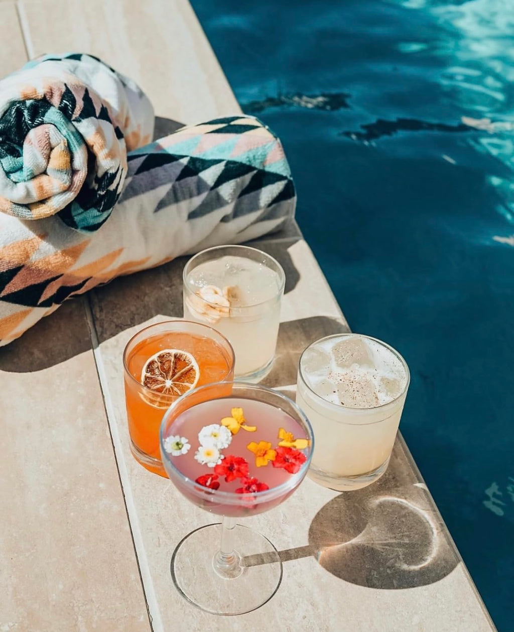 DRINIQUE Unbreakable Elite Tumbler Glass (Set of 4) 12oz Plastic Iced Tea Glasses - Stackable, Shatterproof, Dishwasher Safe - White