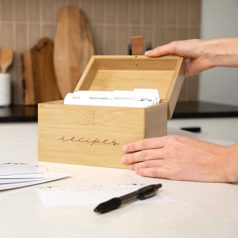 Pera Blanca Recipe Box with Cards and Dividers | Faux Leather Handle | 50 Eucalyptus Patterned Recipe Cards | Wooden Box | Housewarming Gift | 4x6