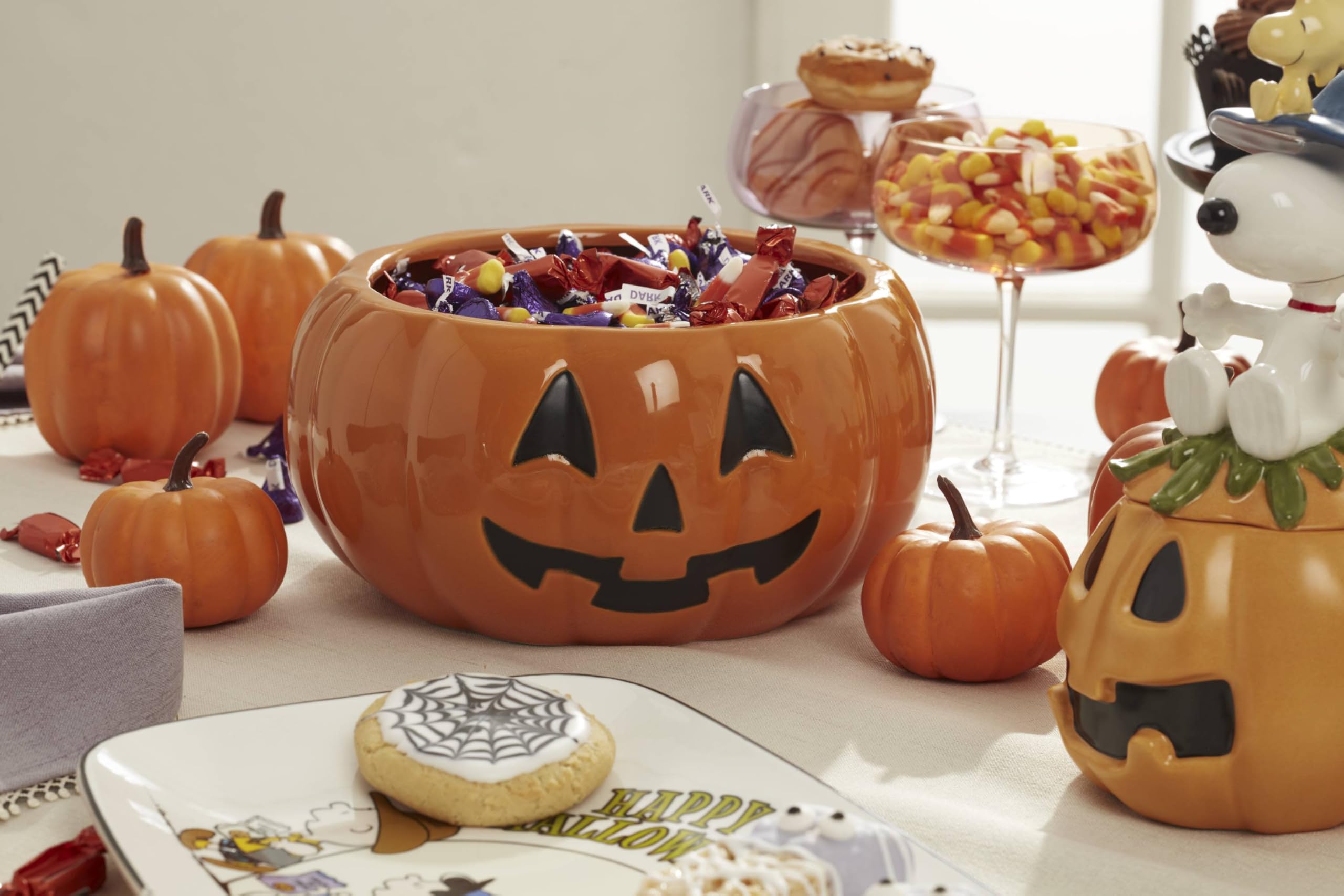 Lenox Serveware, The Great Pumpkin Hors D'Oeuvres Tray, Porcelain Tray, Halloween Decor Indoor, Hand Wash Only, Featuring Peanuts Design, Snoopy, Halloween Party Supplies (1 Piece, 13.75 x 7.75-Inch)