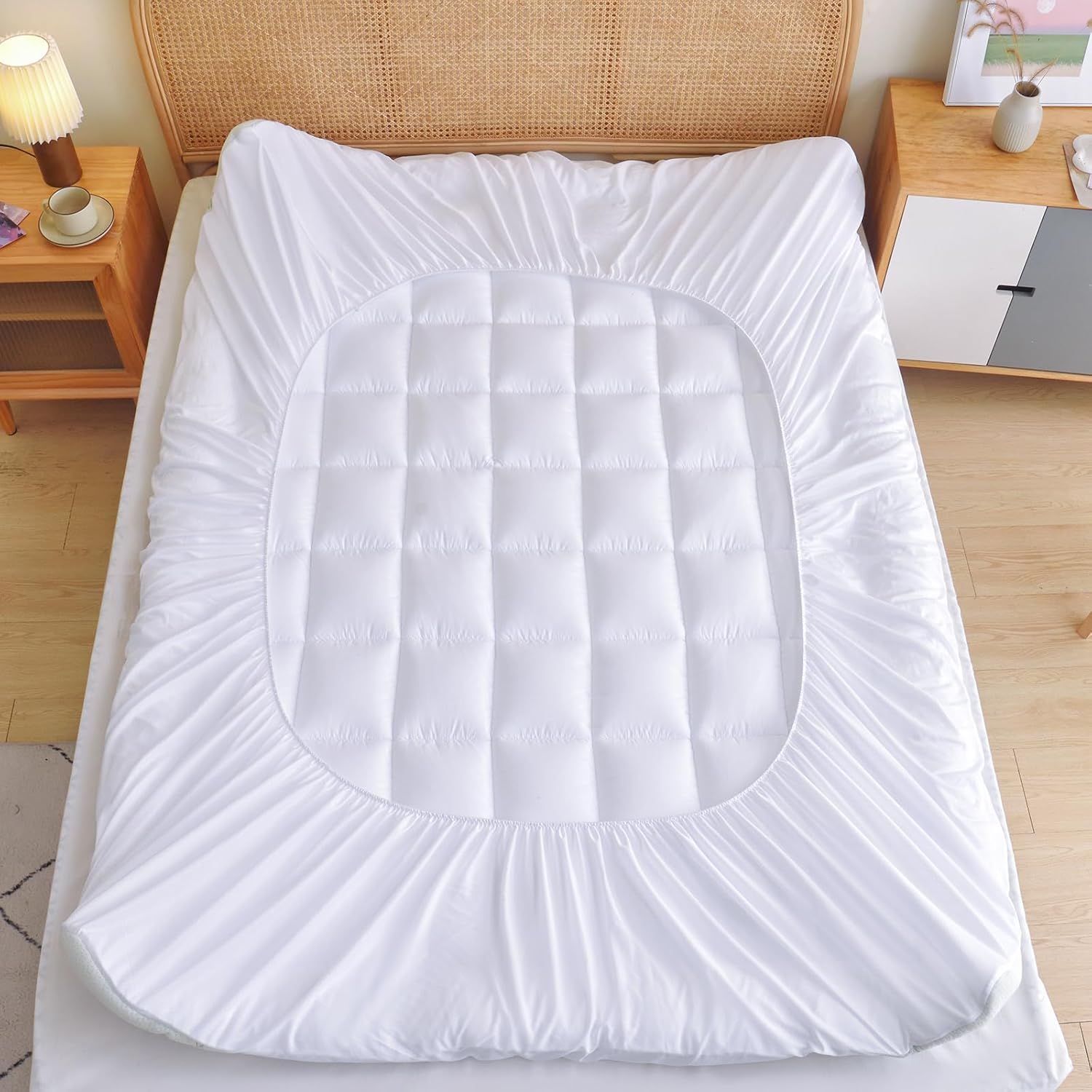 Skiennix Mattress Topper - Ultra Soft Bamboo Viscose Pad for Back Pain Relief | Queen Size, Deep Pocket 8-21 in