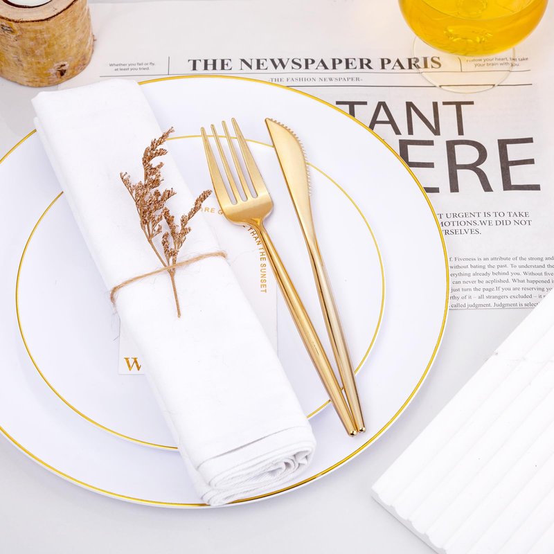 U-QE 60 Pack Gold Plastic Knives Heavy Duty - Solid and Durable Gold Disposable Silverware, Heavy Duty Plastic Cutlery Perfect for Parties, Weddings, Catering and Daily Use