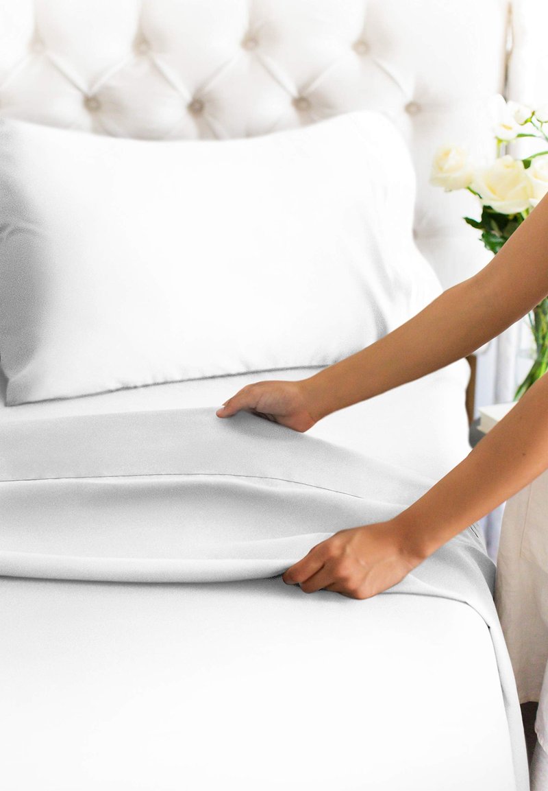 1000 Thread Count Queen Sheet Set - 100% Cotton Bed Sheets - Softer Than Egyptian Cotton - 4-Piece Cream Queen Set - Soft Sateen Weave - Hotel Luxury Bedding 16" Deep Pocket Fits up to 17" Mattresses