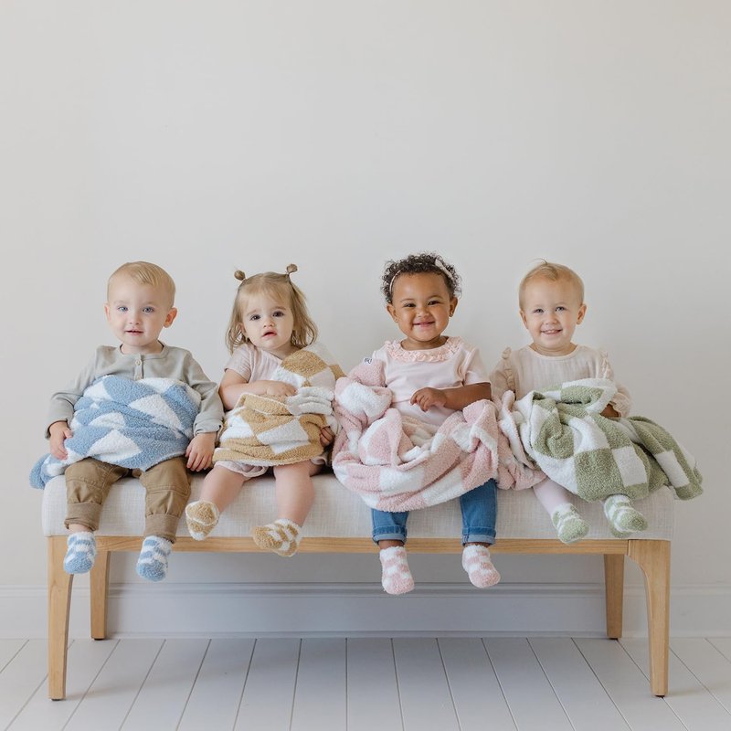Orelle Checkered Baby Blanket & Matching Socks Set | Plush Baby Blanket | Luxury Ultra-Soft & Cozy Receiving Blanket | Newborn Gift & Registry Must-Have | 30x40” | Brown