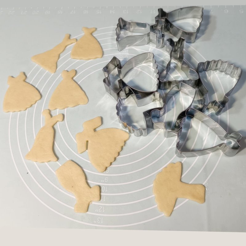 Dress Shaped Cookie Cutters Set of 8 pcs, Stainless Steel Wedding Princess Dress Fondant Cutter Molds Baking DIY