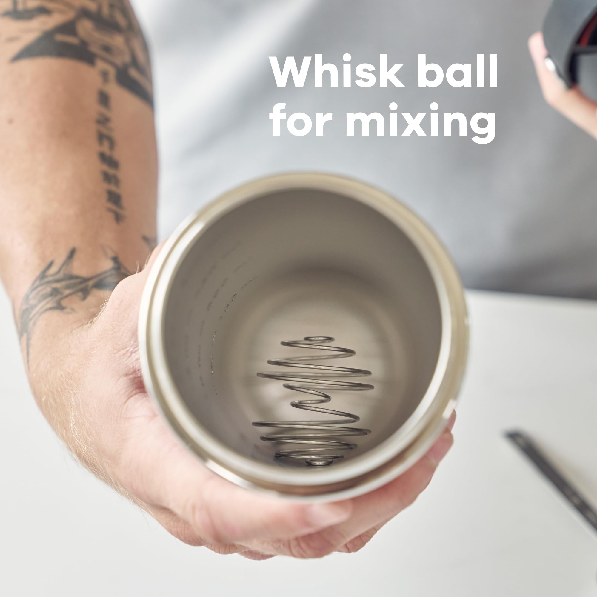 Hydro Flask Shaker Bottle – Insulated Stainless Steel Gym Bottle for Pre Workout & Protein 24 Oz Dew