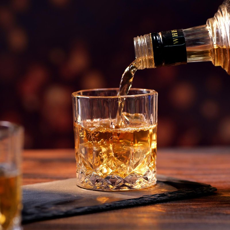 Premium Whiskey Glasses Set of 4, 7.7 Oz Crystal Old Fashioned Tumblers, Perfect for Scotch, Bourbon, Cocktails, Vodka & Liquor - for Men & Women