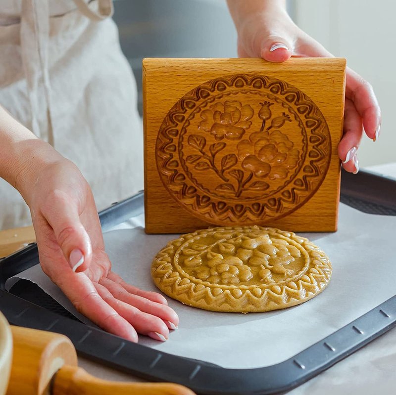 Carved Wooden Gingerbread Cookie Mold,3D Wooden Baking Mold Cookie Biscuit Press Stamp Molds, Cookie Cutter Set with Provance Rose Cookie Stamp ， DIY Biscuit Chocolate Stamp Mould (4PCS（A）)