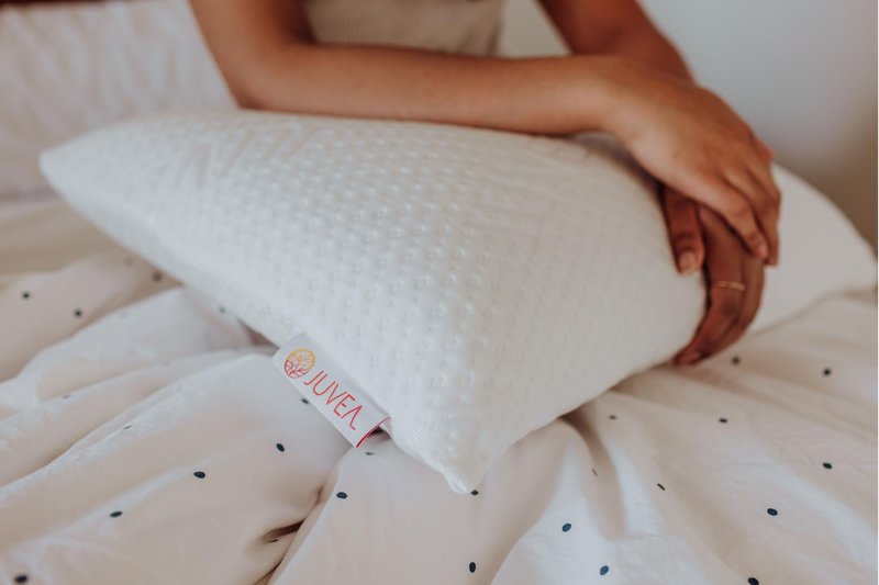 JUVEA® Essential Low-Profile — Natural Talalay Latex Pillows with Cotton Cover - Breathable & Pressure Relieving Low Loft Pillow for A Good Night Sleep – Queen