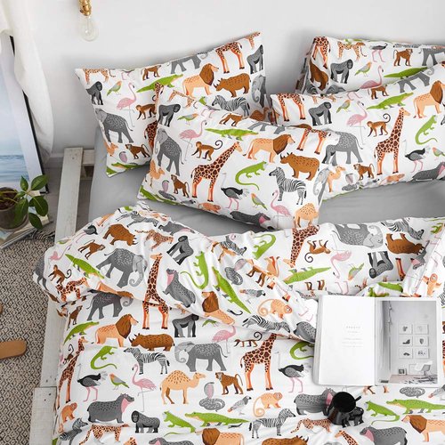 BlueBlue Safari Kids Duvet Cover Set Queen, 100% Cotton Bedding for Boys Girls Teens Lion Elephant Rhino Giraffe Zebra Zoo Print on White, 1 Full Soft Comforter Cover 2 Pillow Shams