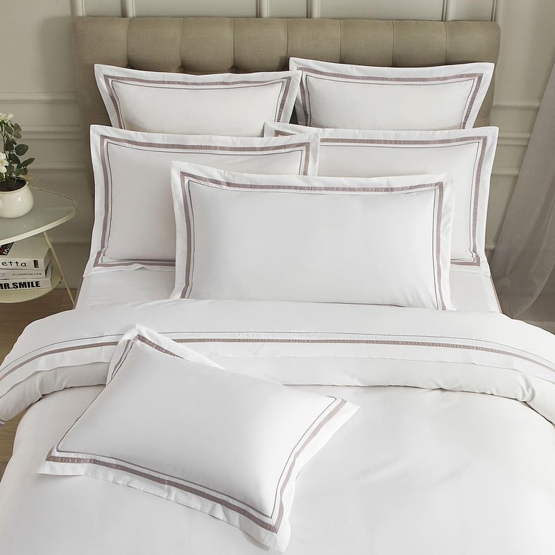 Ranznaz White Pillow Shams King Size Set of 2, 100% Cotton 400TC Sateen Luxury Hotel Pillowcases, Piping Oxford Pillow Cases with Envelope Closure for Bedding Linen, 20x36 Inches