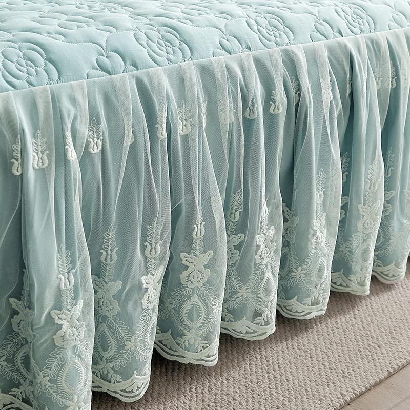 Queen Size Flower Pattern Quilted Bedspread with Ruffled Skirt