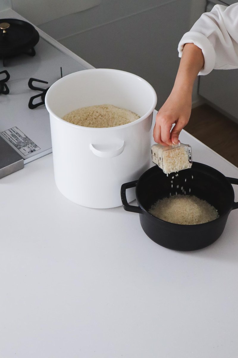 Nodahoro WRS-18 Storage Container, Round Stocker, 7.1 inches (18 cm), Sealed Lid, Enameled Miso, Rice, Umeboshi, Bran Pickles, Bran Floor, Made in Japan
