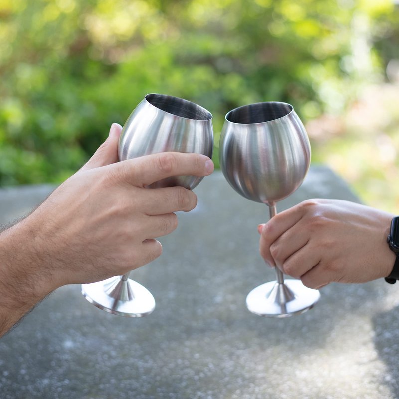 Deco Unbreakable 12 Oz Stainless Steel Wine Glasses (4 Pack)- Large Stemmed Matte Silver Wine Goblets - Reusable Indoor Outdoor Drinkware - Keeps Wine Chilled Longer - Great for Summer Pool Parties